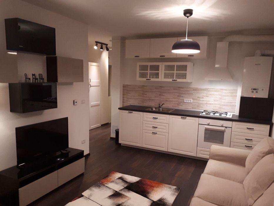 Proprietar, ofer spre inchiriere apartament cu 2 camere