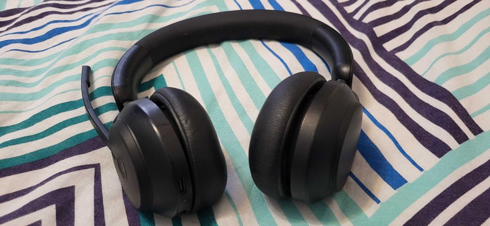 Jabra Evolve2 65 Stereo 150 lei fara accesori