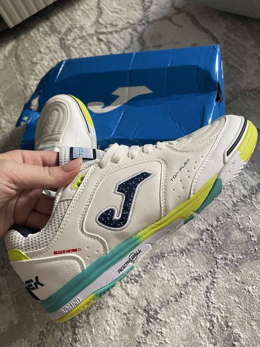 Кроссовки Joma