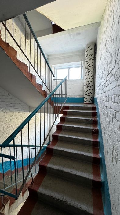 Продам 2х ком кв.7район Абая71/1