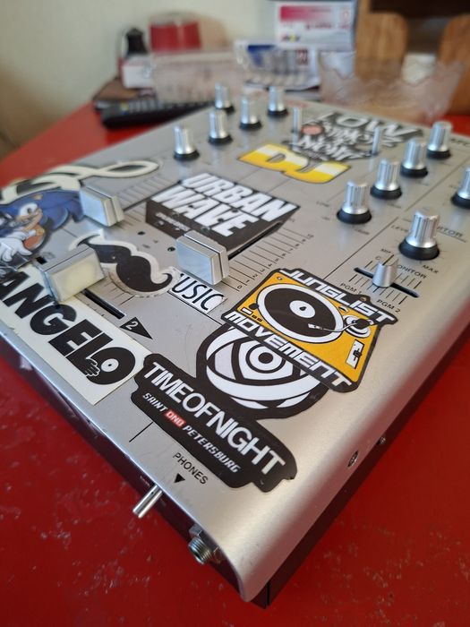 Dj микшер Vestax VMC-002XL