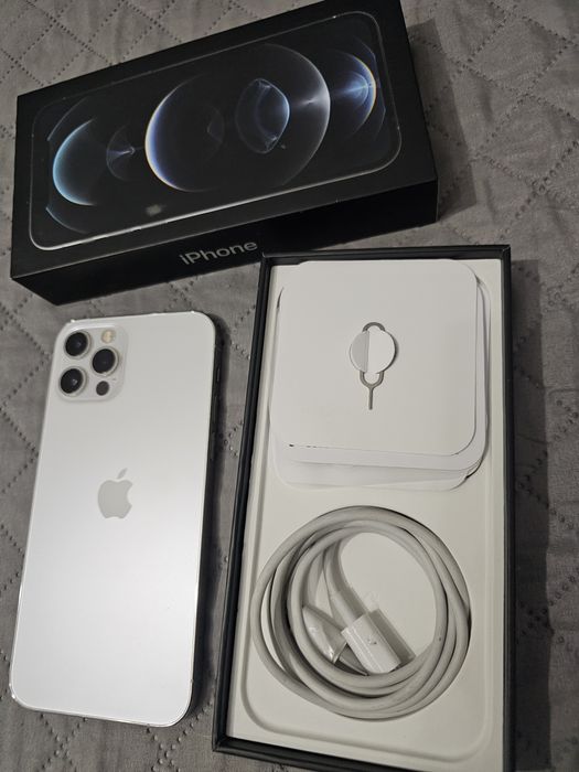 İphone  12 pro..