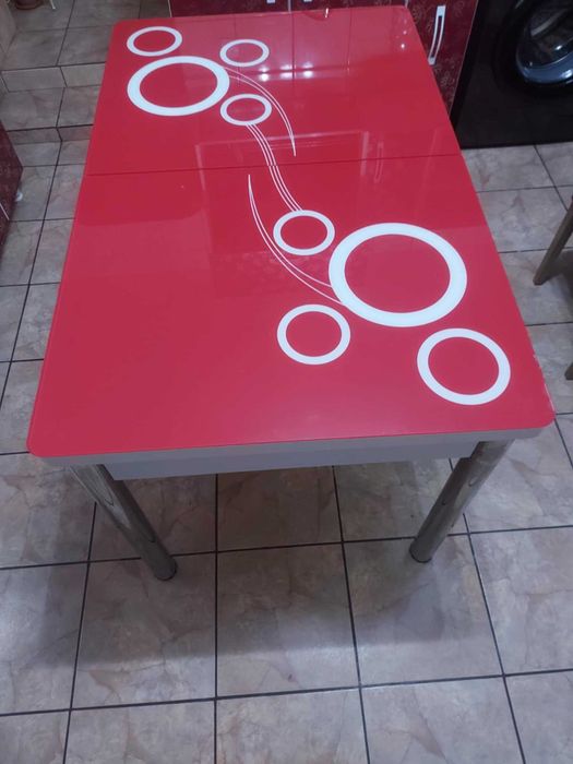 Masă cu blat lemn si sticlă