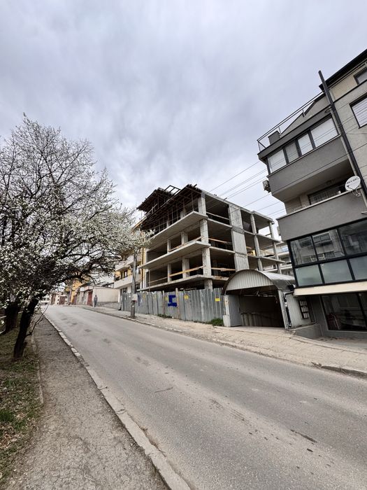 НОВО СТРОИТЕЛСТВО! Двустаен апартамент! ул. Катрафилов 13 - Собственик