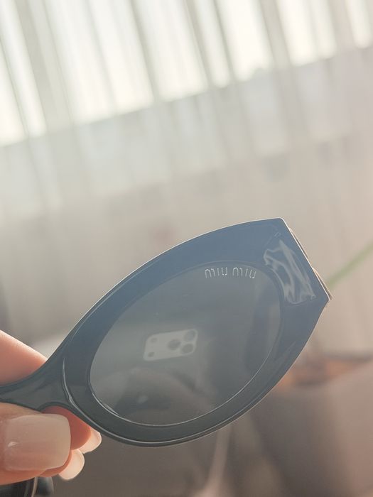 Ochelariu miu miu