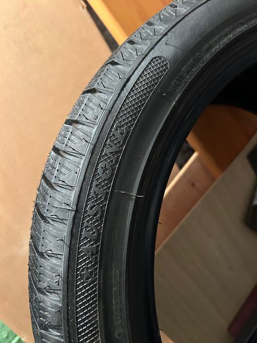 Зимна гума Аустон