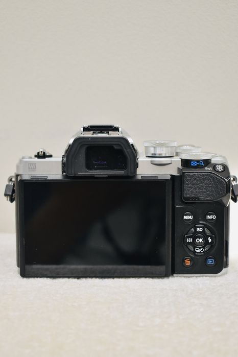 Olympus E-M10 MIII 4K видео