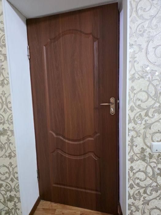 Продается двери.