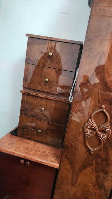 Пподаётся б/у мебель