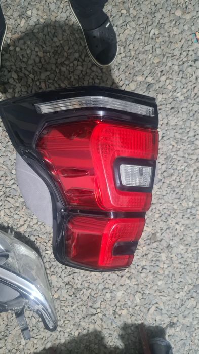 Плафон задний Toyota Prada