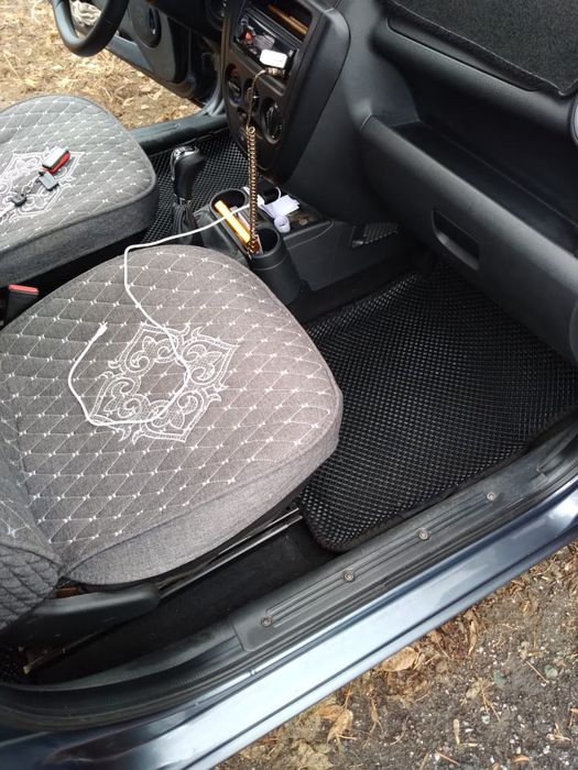 Lada Granta liftback