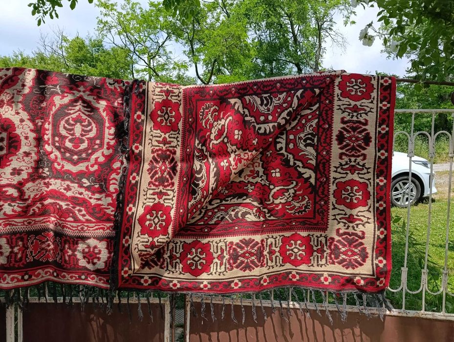 Автентичен вълнен килим