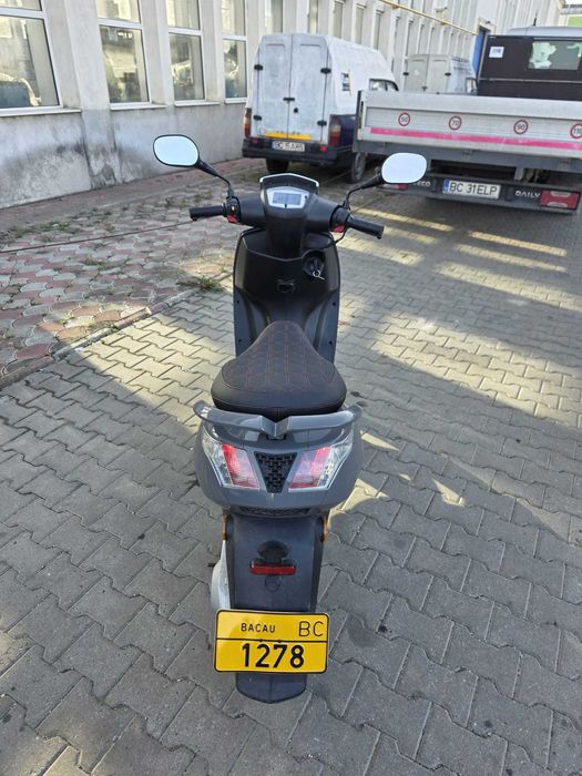 Peugeot E-VIVACITY scuter electric L1e