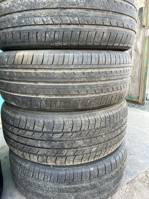 Продам летние шины YOKOHAMA 215/55/17