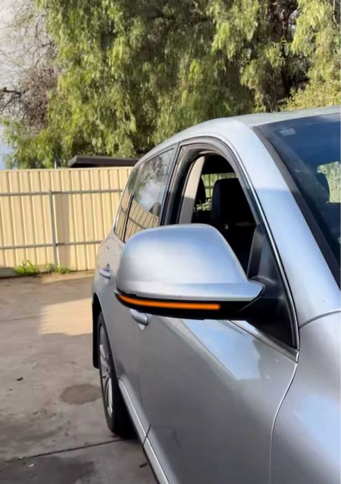 Динамични бягащи мигачи за огледалата за Volkswagen Touareg Туарег vw