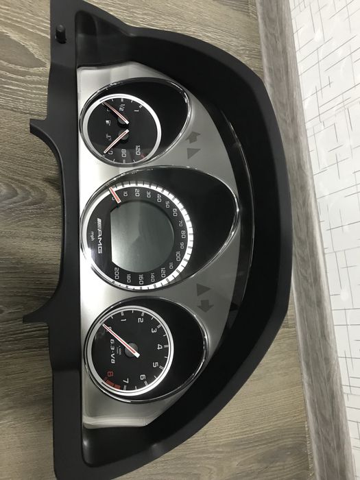 Табло АMG///дизайн Mercedes c204 Е212
