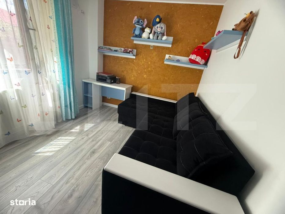 Apartament 3 camere, parter, 79 mp, loc de parcare - gradina, zona Val