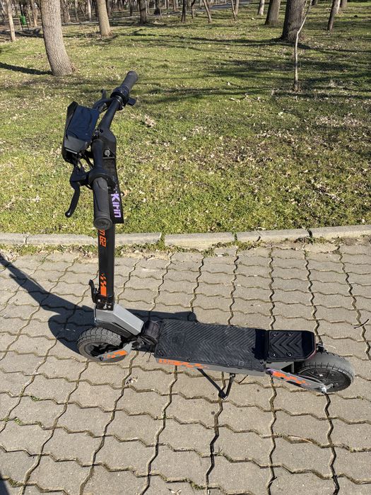 Trotineta electrica kukirin g2 2025