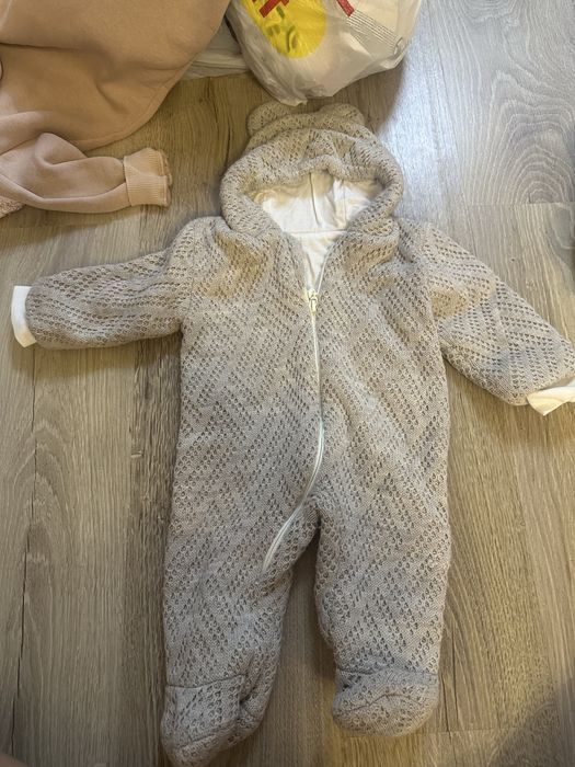 Продам детские вещи