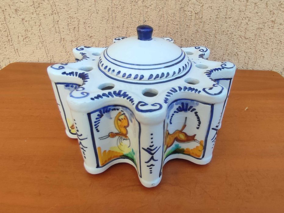 Suport andaluz călimară