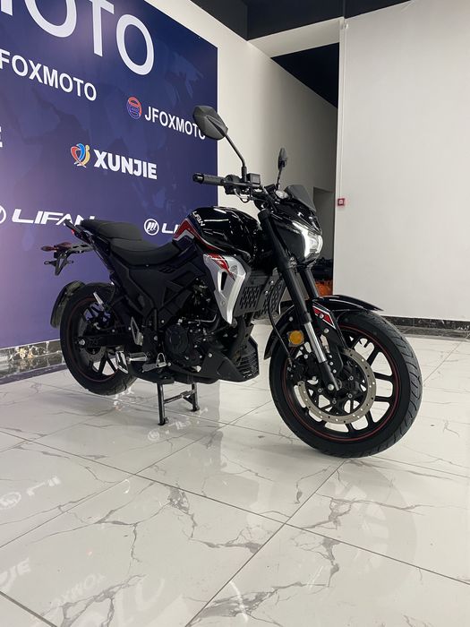 Мотоцикл Lifan SR220 Streetstyle