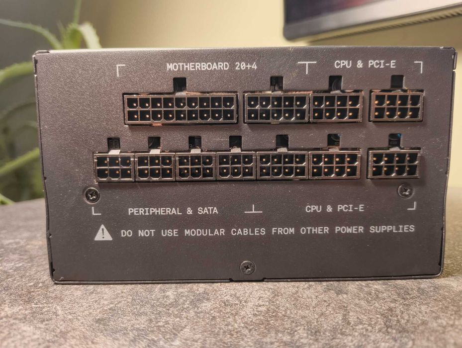 NZXT C1000 захранване за PC 1000 W