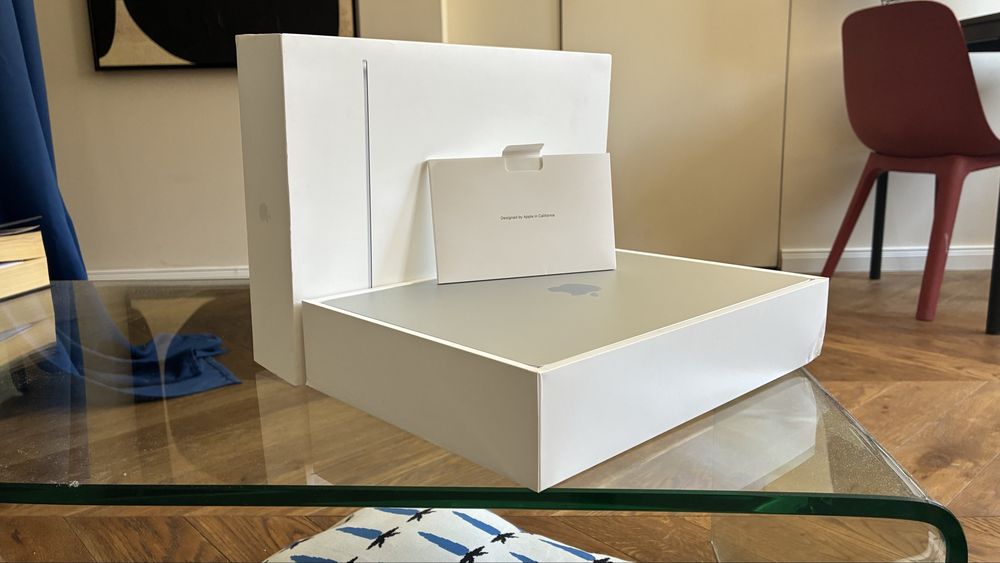 MacBook Air M2 8GB / 256GB – отлично състояние