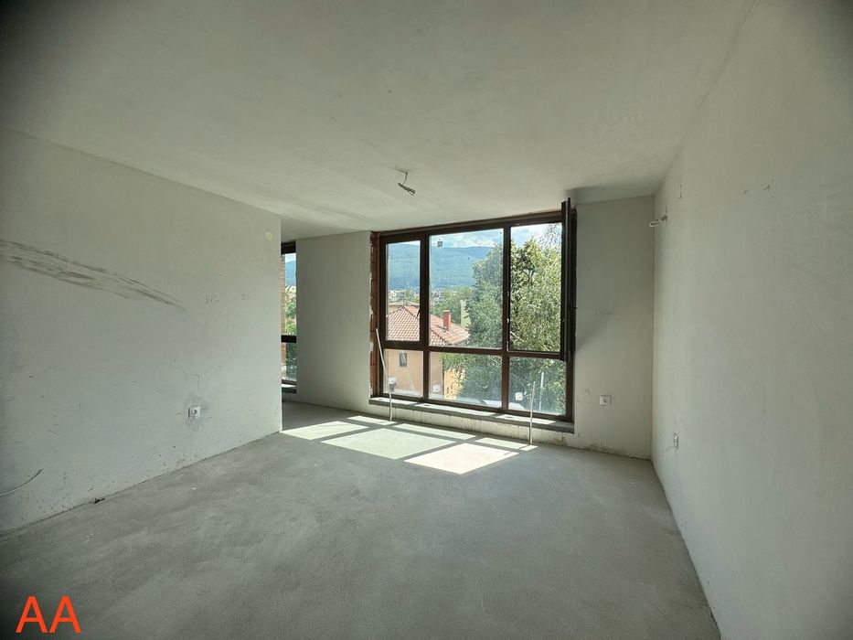 Дава се под наем Тристаен апартамент в София, Борово - 100 кв.м за 330000 € - Снимка #2