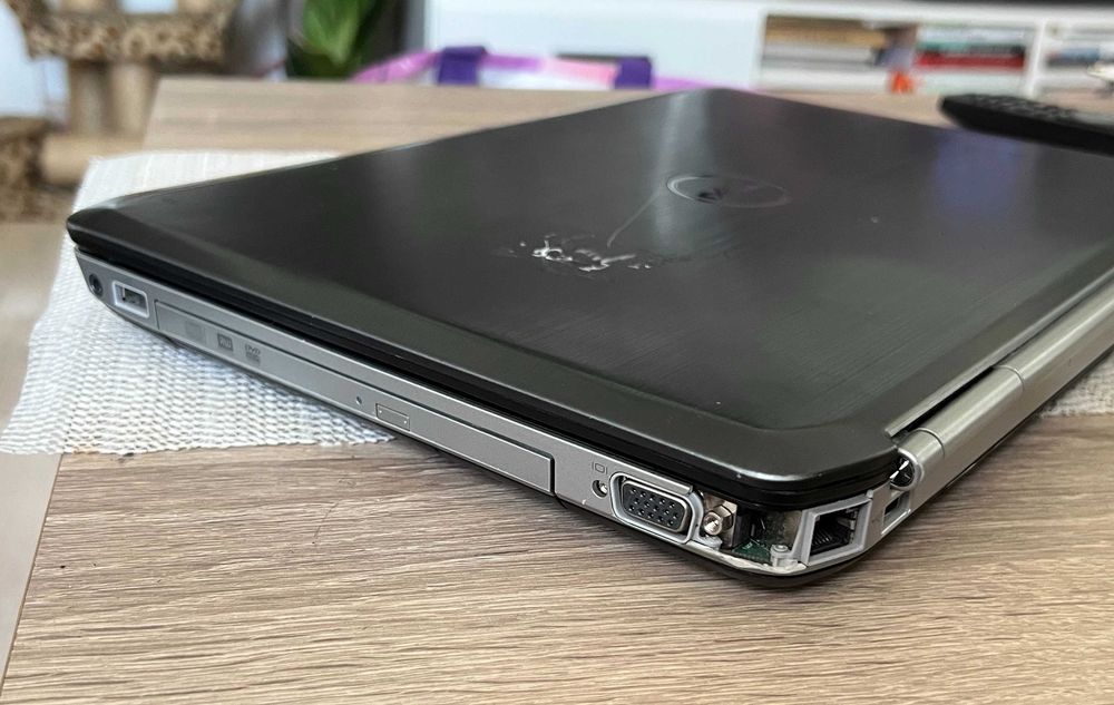 Laptop Dell Latitude E5420 fără HDD, RAM și încărcător defect