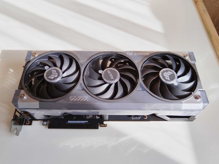 Видео карта ASUS TUF Gaming GeForce RTX 5060 OC 8GB GDDR7 128bit