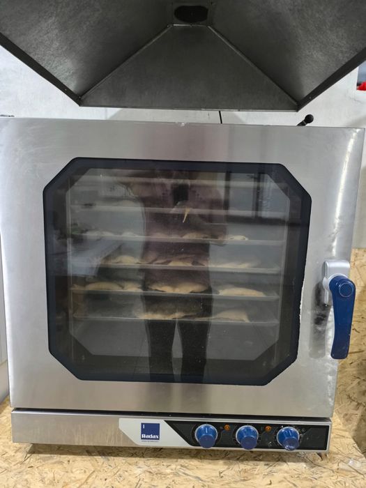 Продается печь для выпечки