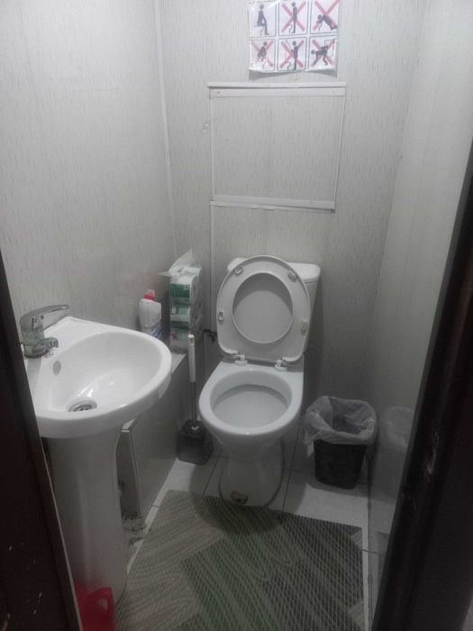 м.Ойбек Госпитальный ул.Чехова 5-комн 9/9 115 м² чистая своя парковка