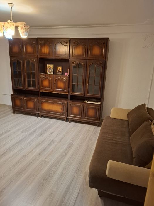 Apartament de închiriat