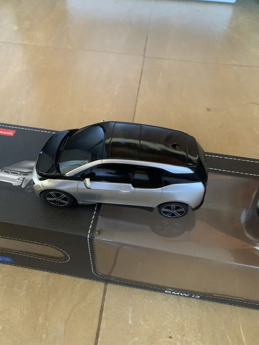 Кола с дистанционно BMW I3