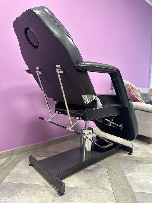 Козметична Кушетка