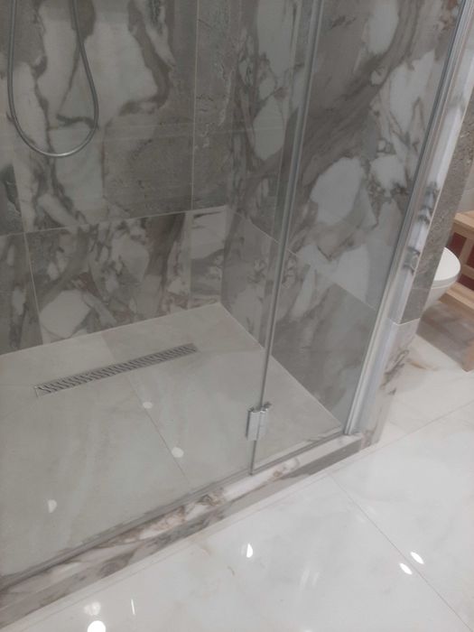 кафельщик керамогранита