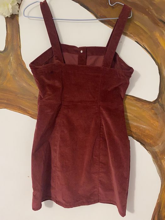 Rochie Bershka de raiat, mărimea M perfectă pentru toamnă
