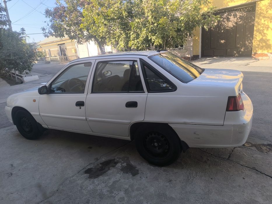 Нексия 2сотилади