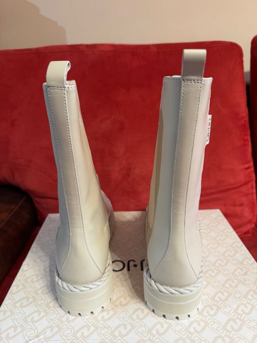 Liu Jo- дамски ботуши 40 номер