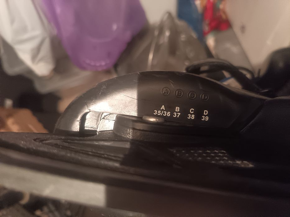 Patine reglabile marimi 36-39