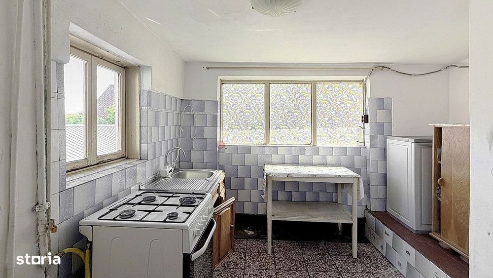 Ansamblu Doua Case Zona Linistita