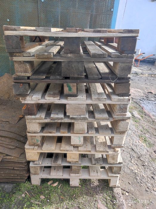 Продам палеты 9 штук