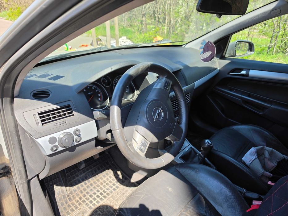 Opel Astra H Twinport 1.6 105 кс., 2007 г. – Газов инжекцион, кожен салон