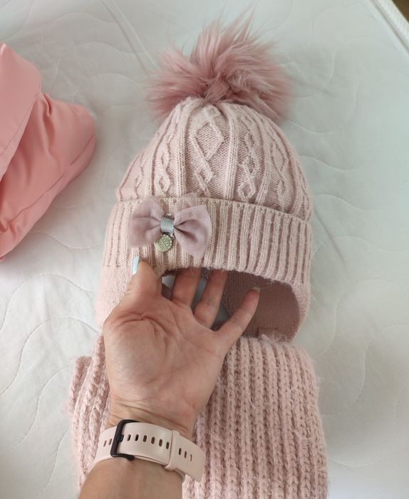 Продам зимний комплект на девочку