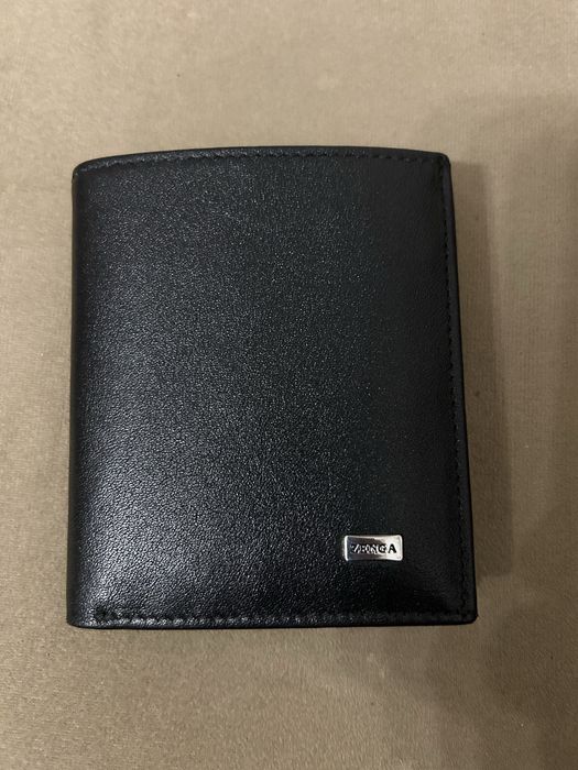 Малък мъжки портфейл