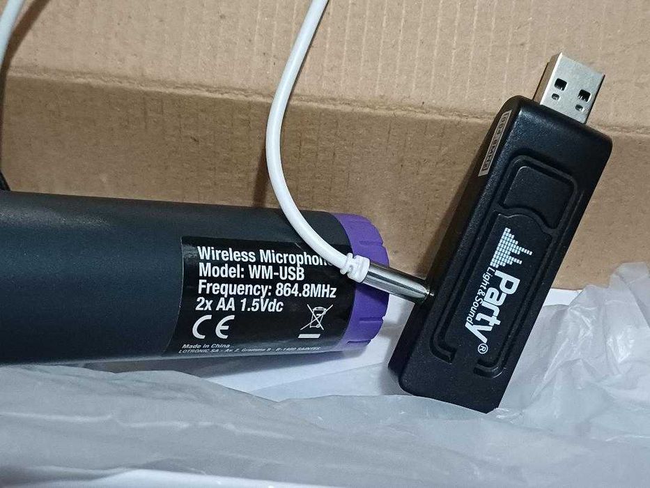 Microfon wifi uhf party light and sound wm-usb