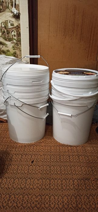 Продам вёдра пластиковые.