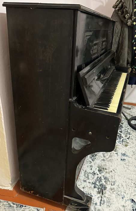 пианино «Спутник»