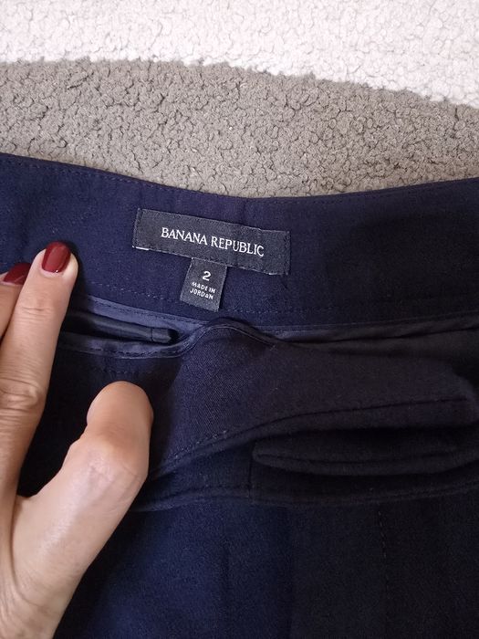 Продавам къси панталони марка Banana Republic