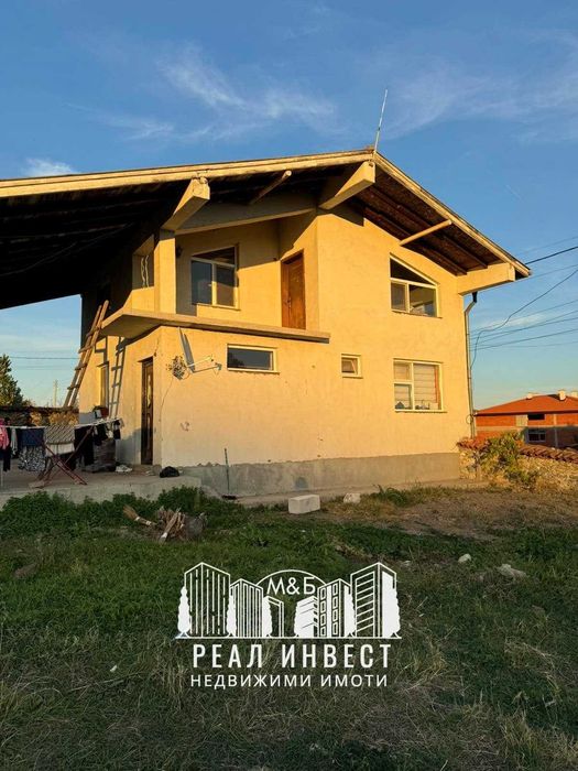 Продавам къща в с. Крепост